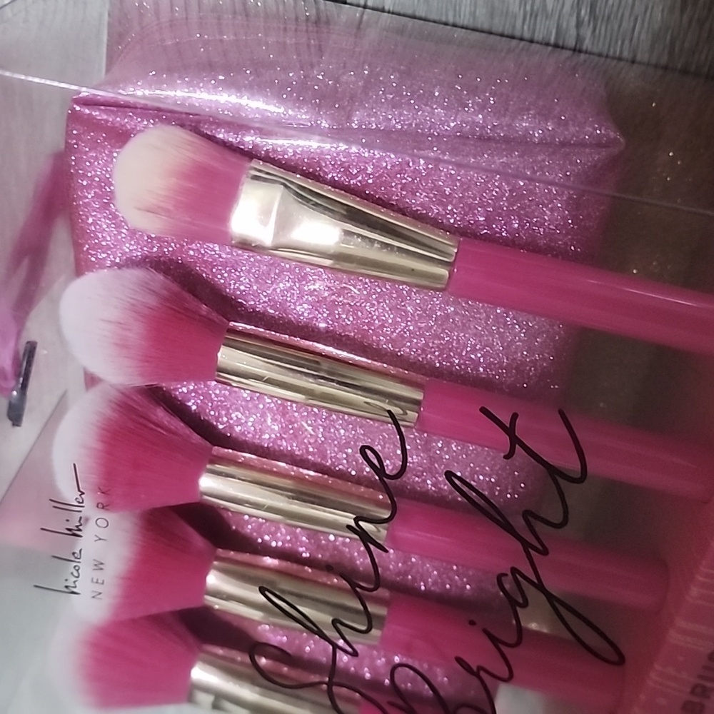 Make Up Brushes With Makeup Bag|Travel Bag Combo Pink - Picture 10 of 12